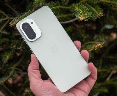 OnePlus 15R Delivers Outstanding Battery Performance and Gains Unmatched Price Cut on Amazon