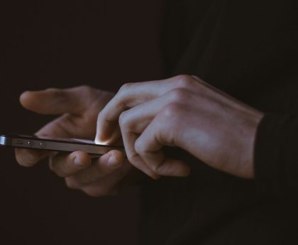 Pornhub Introduces Apple's Age Verification System in the UK