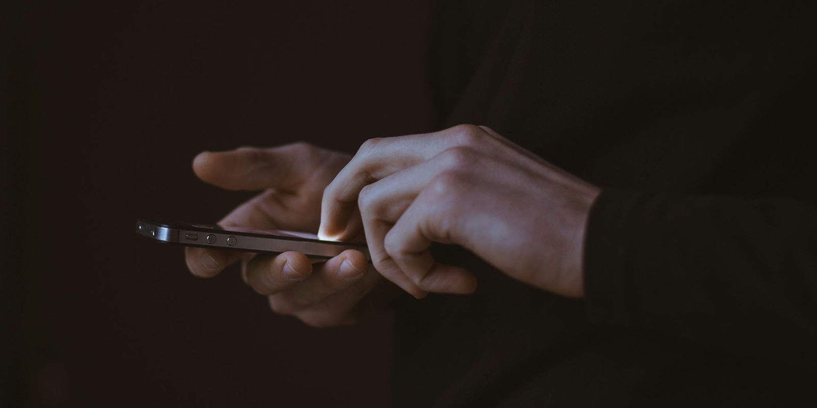 Pornhub Introduces Apple's Age Verification System in the UK