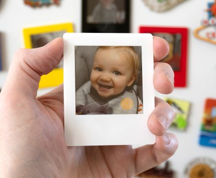 Reusable Digital Polaroids: A Clever Way to Cover Your Fridge in Memories