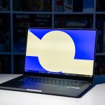 Samsung’s flagship laptop is a MacBook Pro clone gone awry