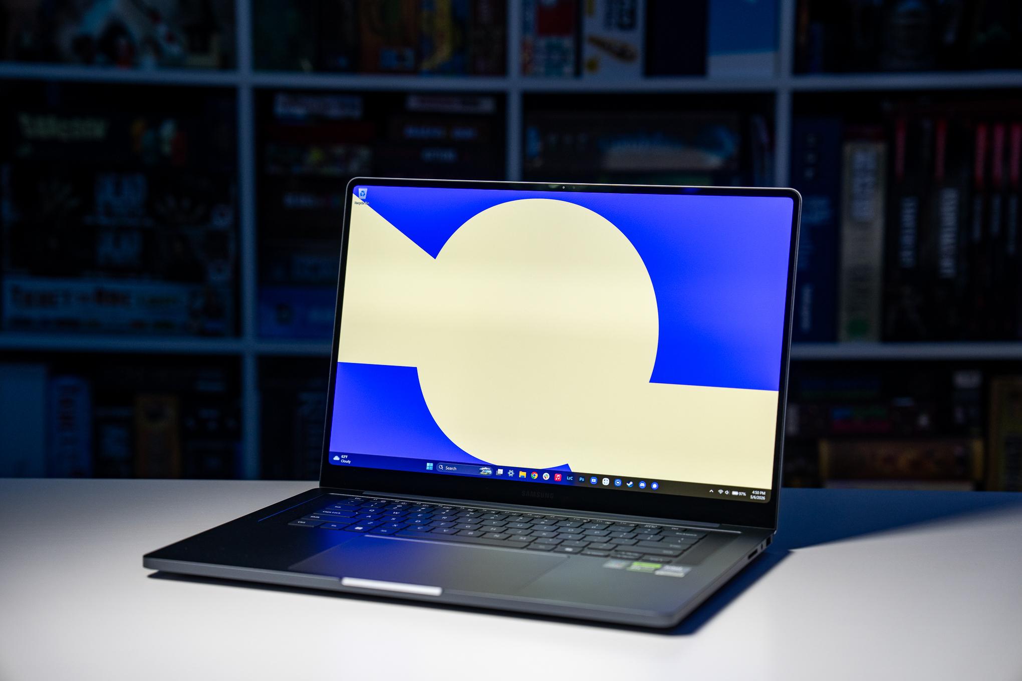 Samsung’s flagship laptop is a MacBook Pro clone gone awry