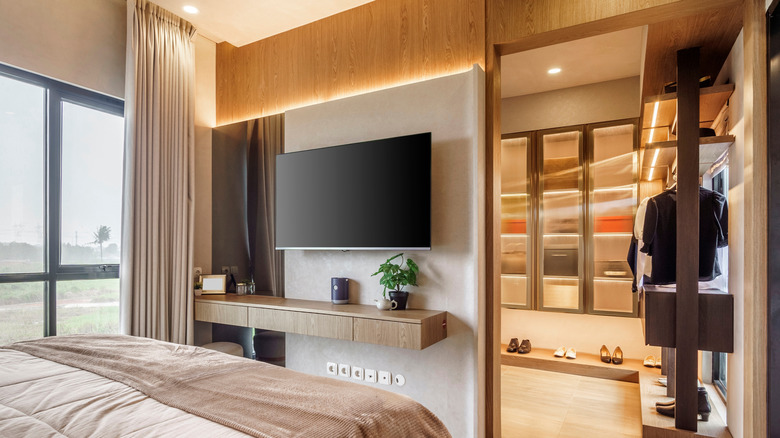 Significant Factors to Keep in Mind When Wall Mounting a Television