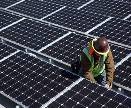 Solar to Lead Energy by 2035, While AI Data Centers Sustain Fossil Fuel Demand