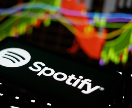 Spotify Unveils Badge to Differentiate Authentic Artists from AI-Created Content