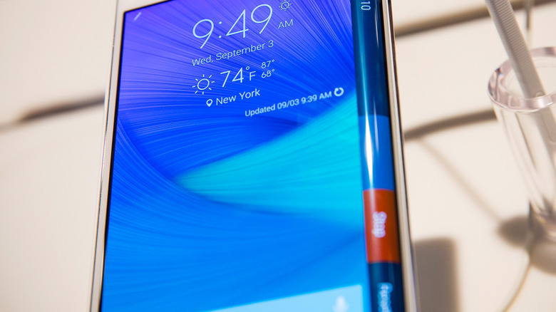The Development and Diminishment of Samsung Edge Screens
