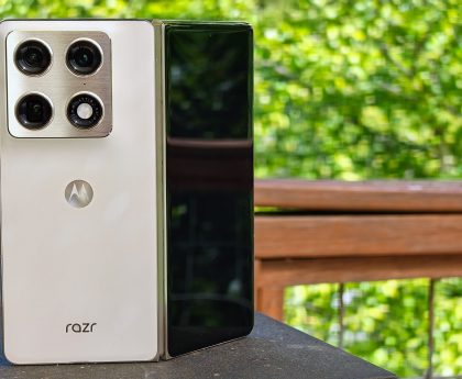 "The Exceptional Power of the Motorola Razr Fold Camera: Able to Detect Remote Objects with Stunning Clarity"