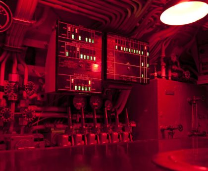 The Explanation for Why Submarines Use Red Lights in Night Operations