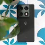 The Razr Fold Struggles to Stand Out