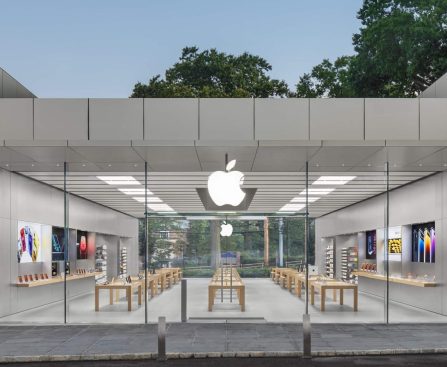Three Individuals Encounter Allegations for Forceful Seizure of Vehicle Carrying $1.2 Million in Apple Merchandise