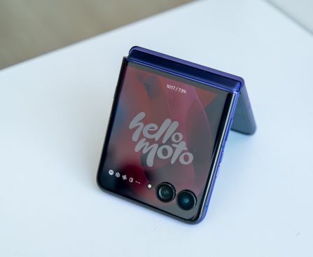 Top 4 Alternative Smartphones to Explore Instead of the Motorola Razr Ultra 2026