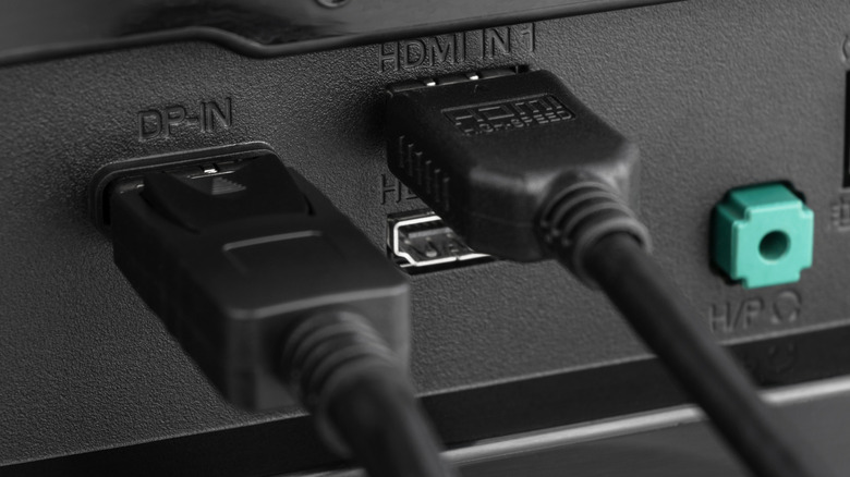 Utilizing HDMI for Daisy Chaining Displays: Opportunities and Constraints