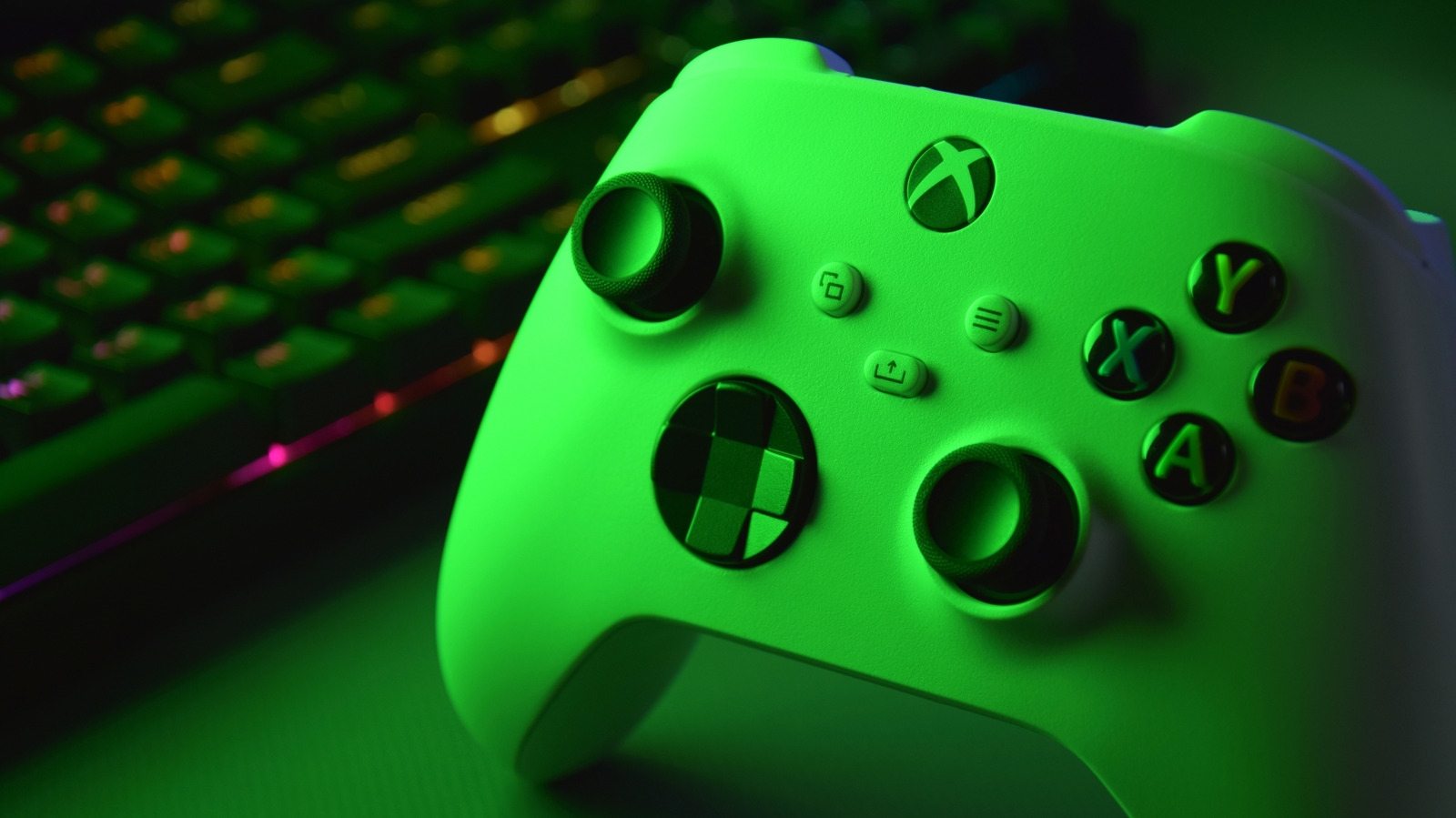 Xbox Mode Converts PC into Console, But Windows 11 Bloat Still Apparent